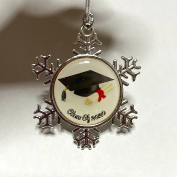 Class of 2020 Silver Plated Christmas Ornament Gift Graduate Snowflake 2x2.25" - Picture 1 of 6